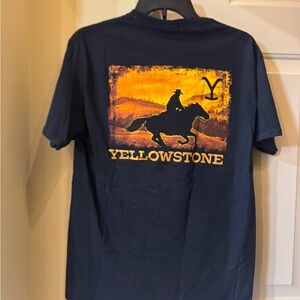 Yellowstone Graphic‎ T-Shirt size medium
